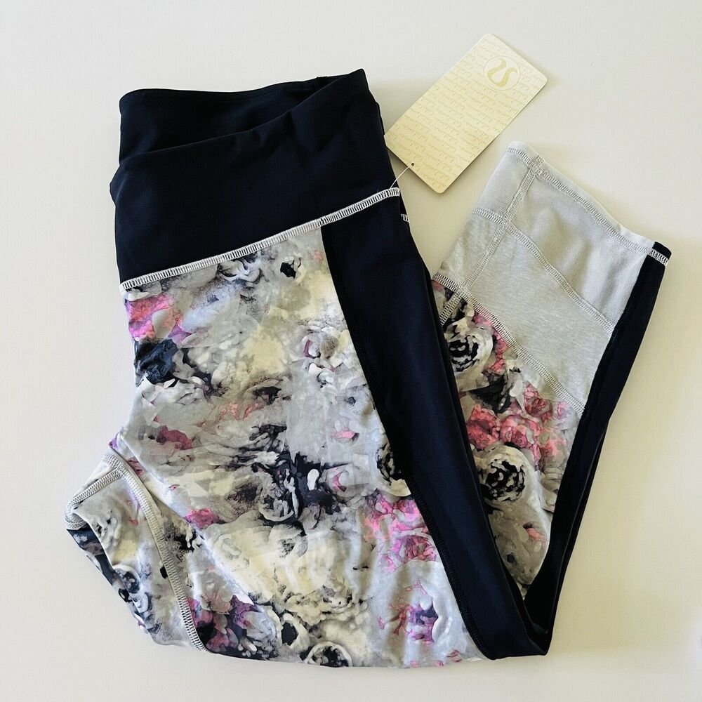 LULULEMON ATHLETICA White Deep Navy Blue If You Are Lucky Crop Leggings - US 12